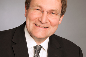  Dr.-Ing. Udo Wiens;Deutscher Ausschuss für Stahlbeton e. V., Berlindocument.write('' + 'udo.wiens' + '@' + 'dafstb' + '.' + 'de' + ''); 