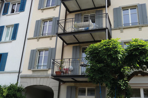  Neue CPC-Balkone an Altbau; keine Abstützung im Erdgeschoss erforderlich 